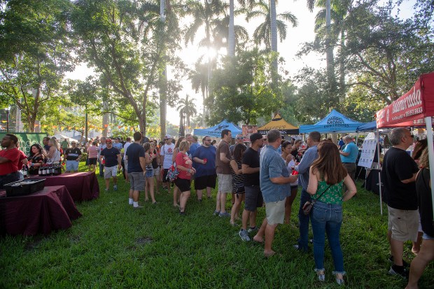 Returning to downtown Boca Raton on Saturday, the laidback vibe of Boca Burger Battle is part of its attraction. (Michael Laughlin / South Florida Sun Sentinel file)